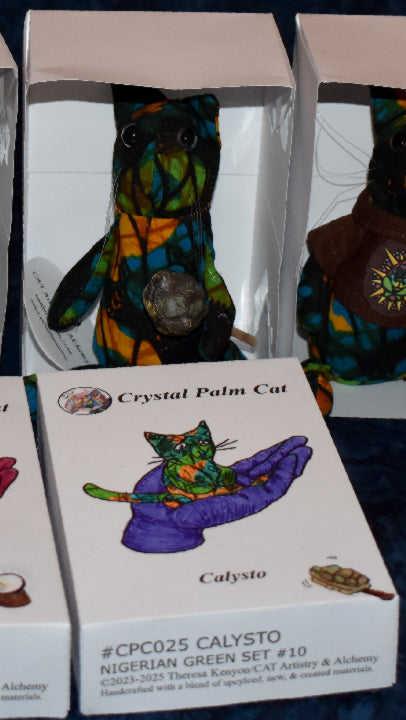 Crystal Palm Cat Calysto