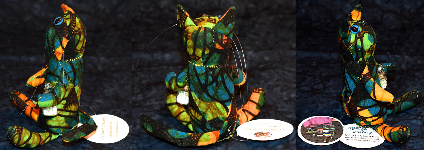 Crystal Palm Cat Quinta