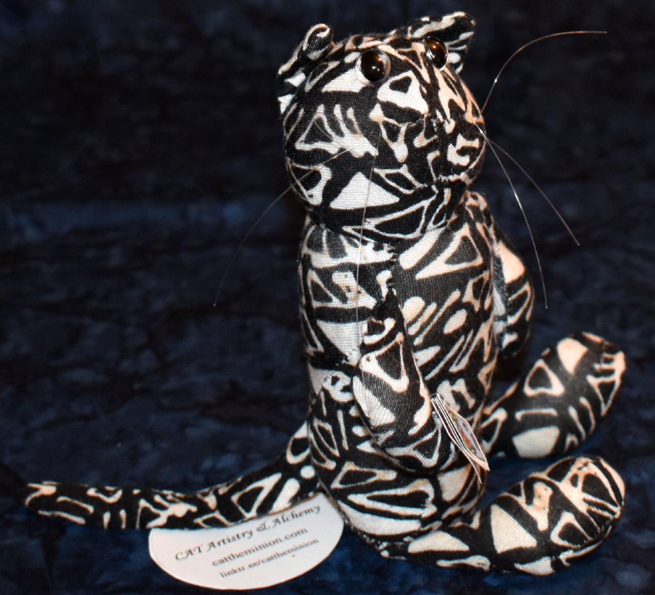 Crystal Palm Cat Descartes